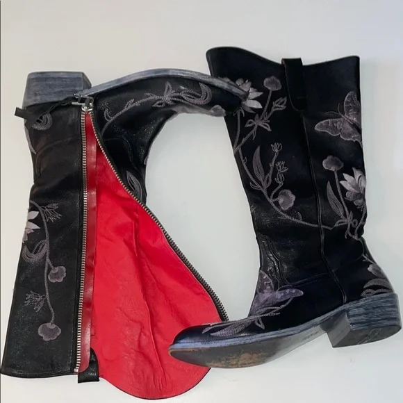 Beverly Feldman Floral Embroidered Black Boots - Picture 1 of 11